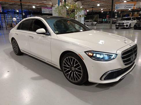 Certified 2022 Mercedes-Benz S 500 4MATIC image 5