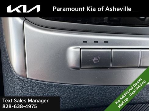 New 2026 Kia Carnival EX FWD image 15