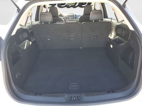 Used 2024 Ford Edge SEL image 22