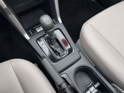 Used 2016 Subaru Forester 2.5i Touring w/ Eyesight & Navigation System image 30