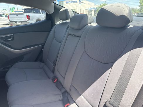 Used 2013 Hyundai Elantra GLS FWD image 19