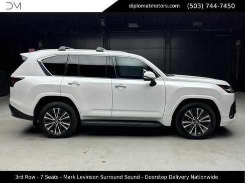 Used 2024 Lexus LX 600 4WD w/ Interior Upgrade Package image 8