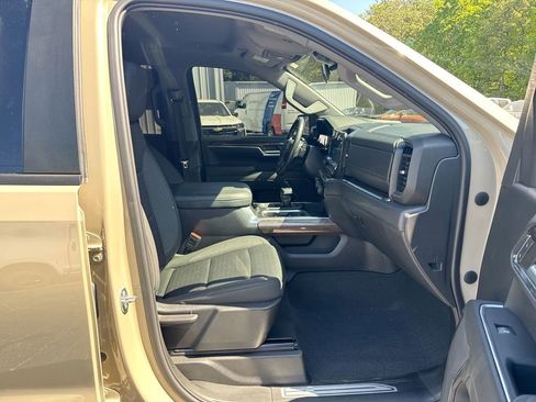 Used 2023 Chevrolet Silverado 1500 LT Trail Boss w/ Protection Package AWD/4WD image 31