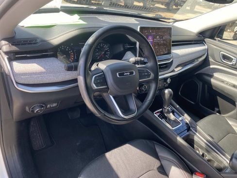 Certified 2022 Jeep Compass Latitude image 25