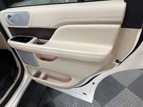 Used 2021 Lincoln Navigator Reserve w/ Luxury Package image 43