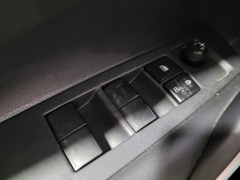 Used 2021 Toyota Corolla SE w/ Carpet Mat Package (TMS) FWD image 27