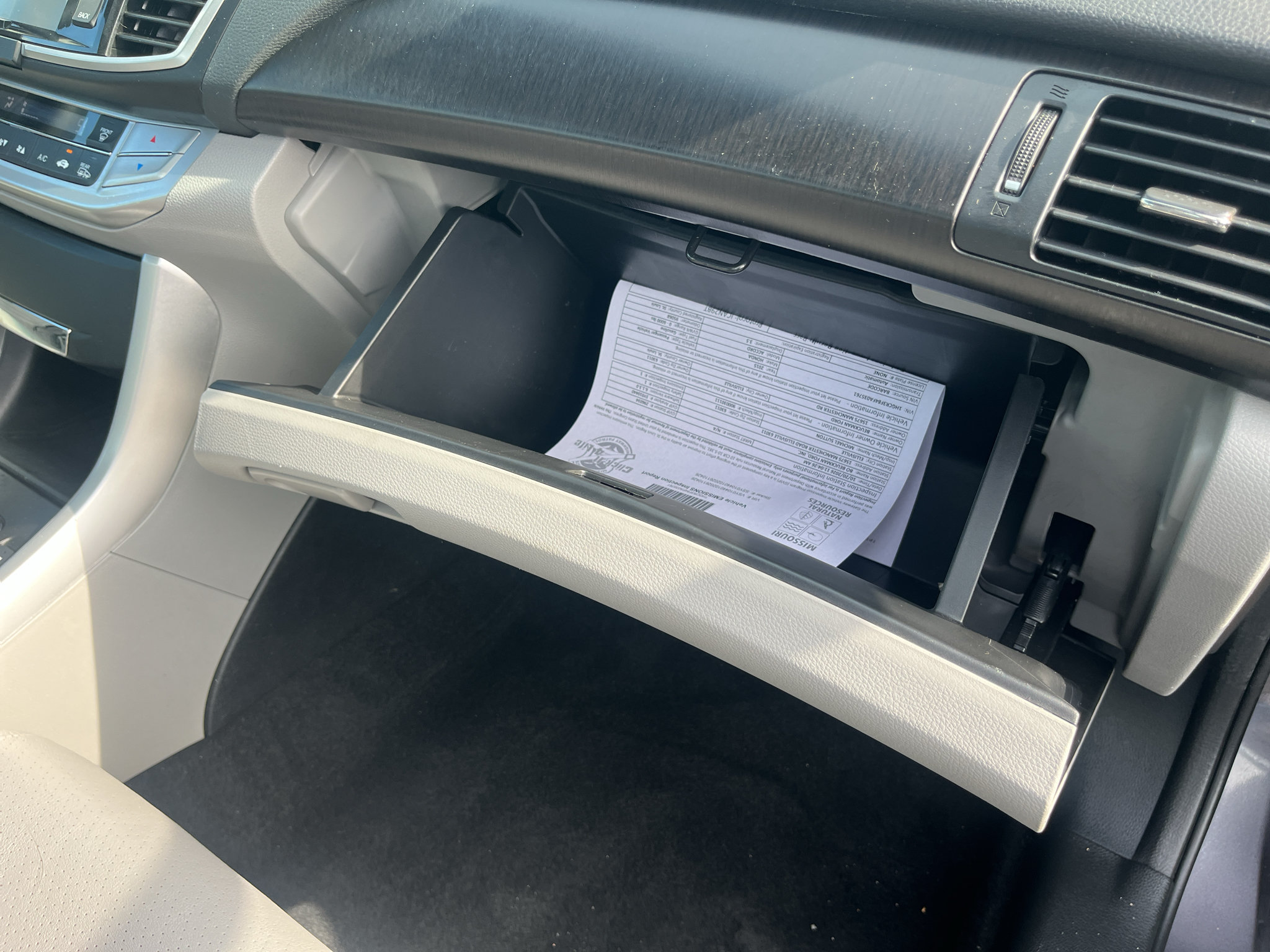 Used 2015 Honda Accord EX-L image 35