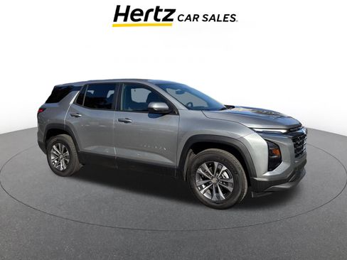 Used 2025 Chevrolet Equinox LT image 1