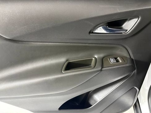 Used 2023 Chevrolet Equinox LT FWD image 39