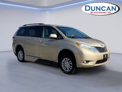 Used 2013 Toyota Sienna XLE w/ Premium Pkg