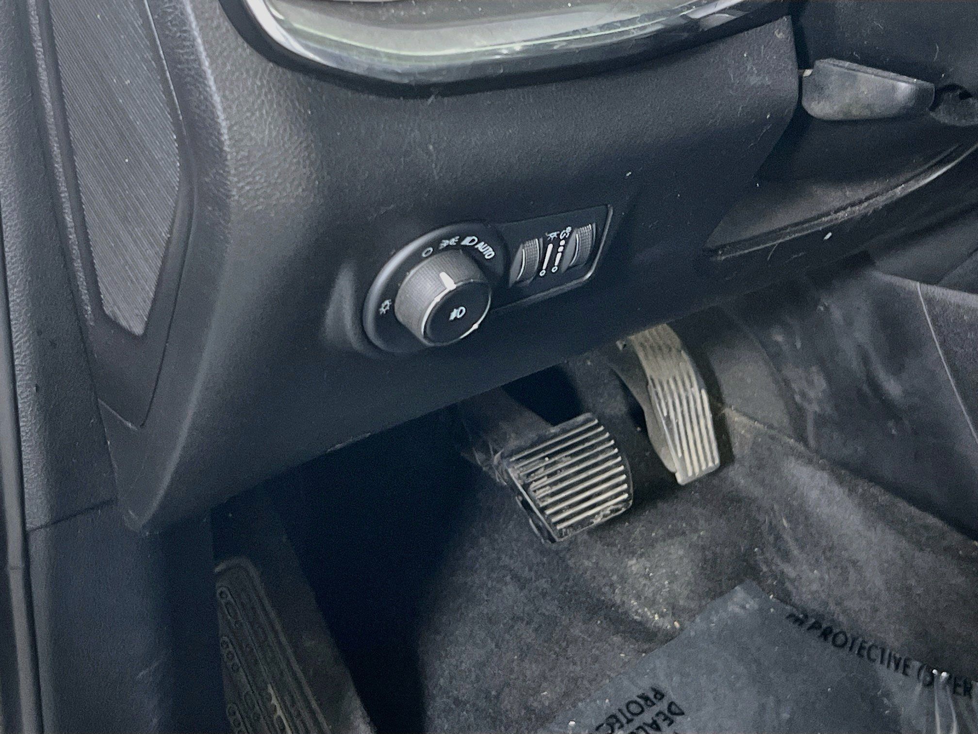 Used 2022 Jeep Compass Limited w/ Sun and Sound Group AWD/4WD image 10