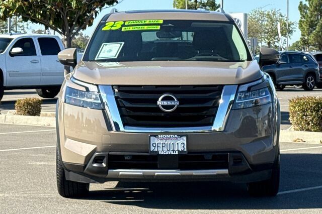 Used 2023 Nissan Pathfinder Platinum w/ Cargo Package AWD/4WD image 9
