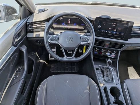 Used 2025 Volkswagen Jetta Sport FWD image 14