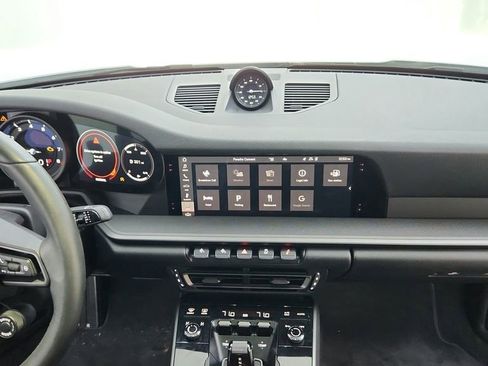 Used 2020 Porsche 911 Carrera 4S image 24