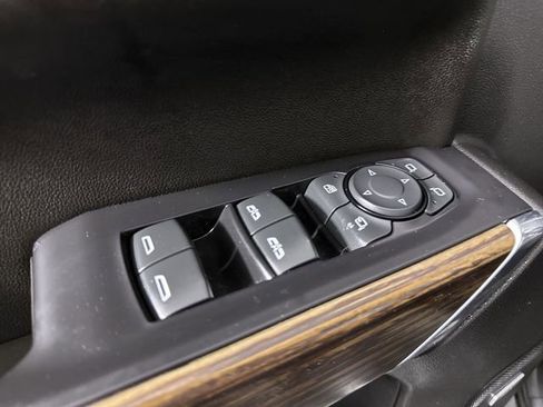 Used 2021 Chevrolet Silverado 1500 High Country w/ Technology Package AWD/4WD image 24