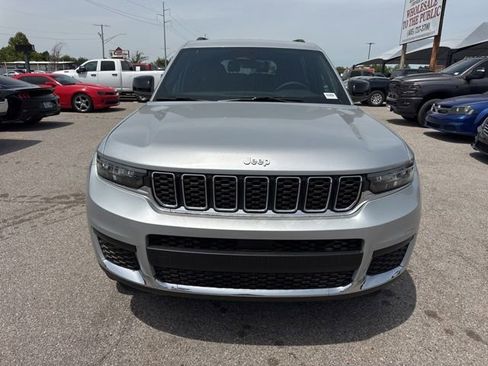 New 2025 Jeep Grand Cherokee L Laredo AWD/4WD image 2