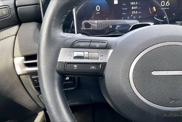 Certified 2025 Hyundai Tucson Limited AWD/4WD image 20