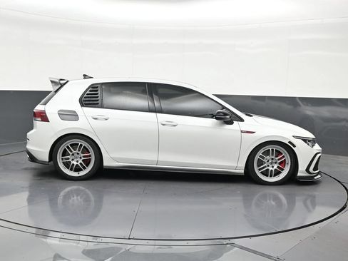 Used 2024 Volkswagen GTI SE FWD image 6