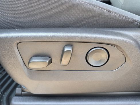 New 2025 Chevrolet Silverado 1500 LT image 21