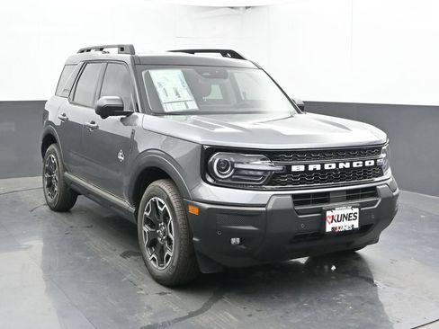 New 2025 Ford Bronco Sport Outer Banks w/ Outer Banks Tech Package+ AWD/4WD image 5
