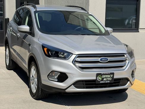 Used 2018 Ford Escape SE AWD/4WD image 7