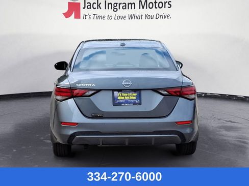 New 2025 Nissan Sentra SV image 4