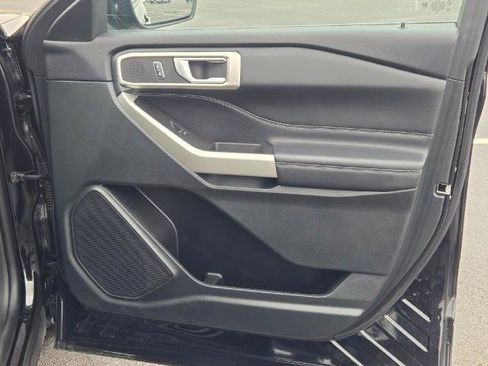 Certified 2023 Ford Explorer XLT w/ Equipment Group 202A AWD/4WD image 5