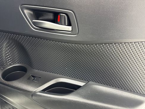 Used 2020 Toyota C-HR LE image 44