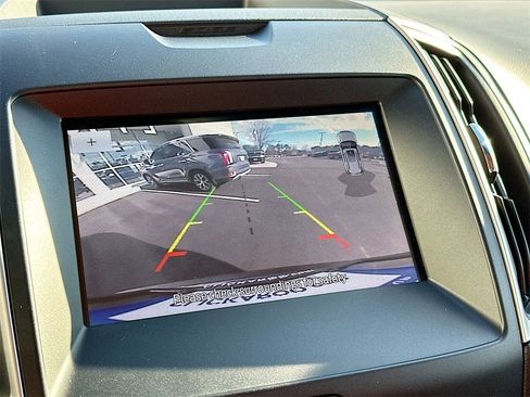 Used 2020 Ford Edge SEL w/ Convenience Package image 23