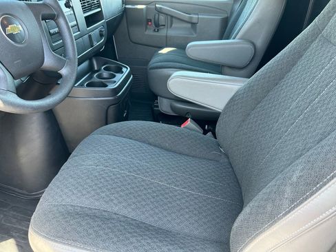 Used 2024 Chevrolet Express 2500 w/ Driver Convenience Package RWD image 10