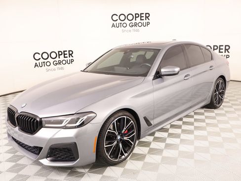 Used 2023 BMW 530i w/ M Sport Package RWD image 11