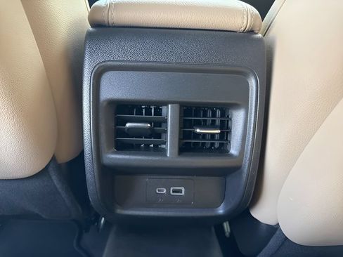 Used 2024 Cadillac XT4 Luxury FWD image 13