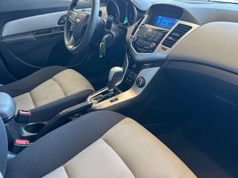 Used 2016 Chevrolet Cruze LS FWD image 15