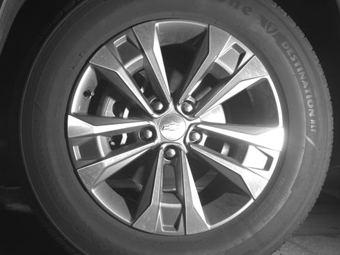 Used 2025 Chevrolet Equinox LT FWD image 12