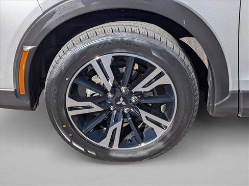 Used 2024 Mitsubishi Eclipse Cross SE image 9