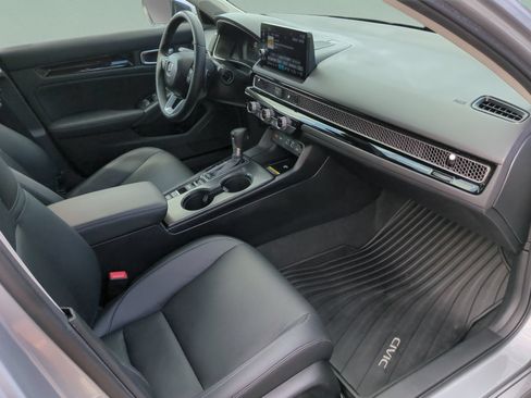 Certified 2024 Honda Civic Touring image 19