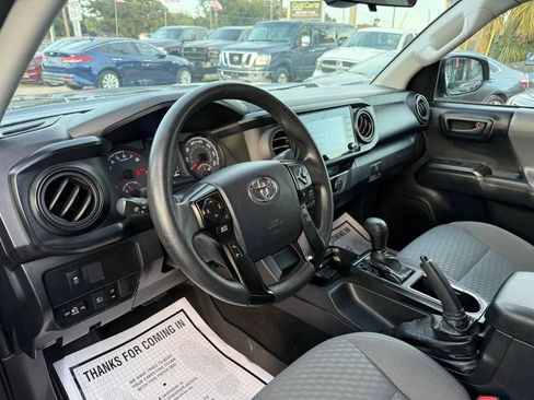 Used 2021 Toyota Tacoma SR AWD/4WD image 7