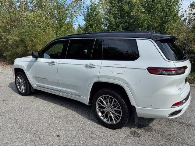 Used 2025 Jeep Grand Cherokee L Summit AWD/4WD image 7