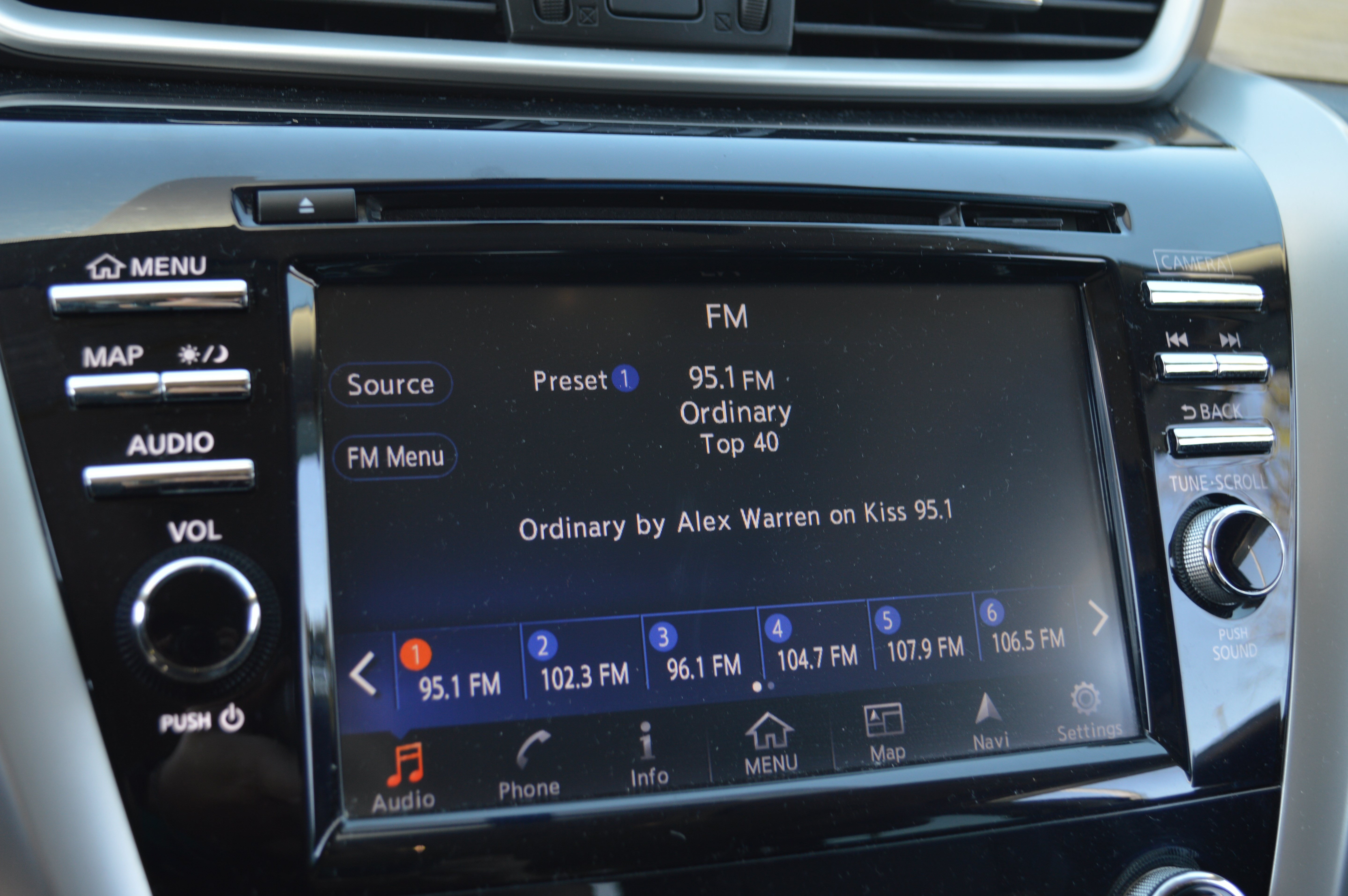 Used 2017 Nissan Murano Platinum w/ Platinum Technology Package FWD image 21