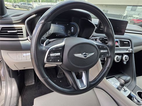 Used 2023 Genesis G70 2.0T RWD image 11