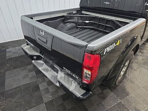 Used 2013 Nissan Frontier PRO-4X w/ Pro-4x Luxury Pkg image 11