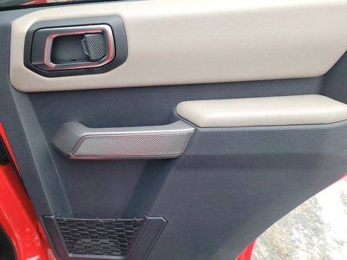 Used 2023 Ford Bronco Wildtrak image 26