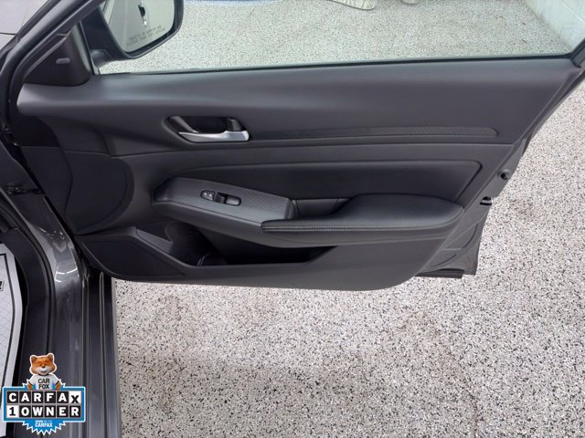 Used 2025 Nissan Altima 2.5 SV FWD image 19