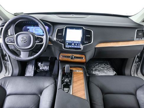 Certified 2023 Volvo XC90 B6 Plus w/ Protection Package Premier AWD/4WD image 18