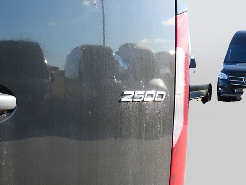 Used 2024 Mercedes-Benz Sprinter 2500 image 17