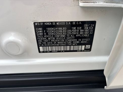 Certified 2025 Honda HR-V Sport image 30