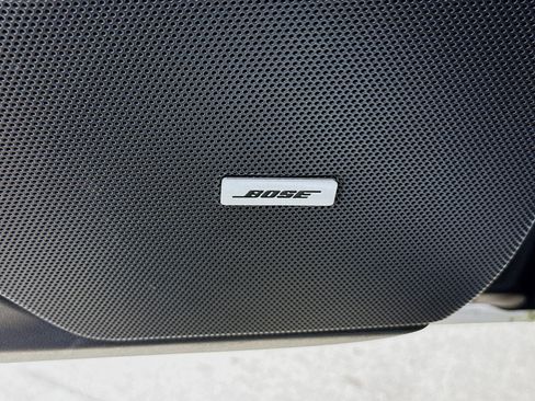 Used 2024 Cadillac XT6 Luxury image 21