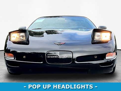 Used 2000 Chevrolet Corvette Convertible w/ Memory Pkg RWD image 2