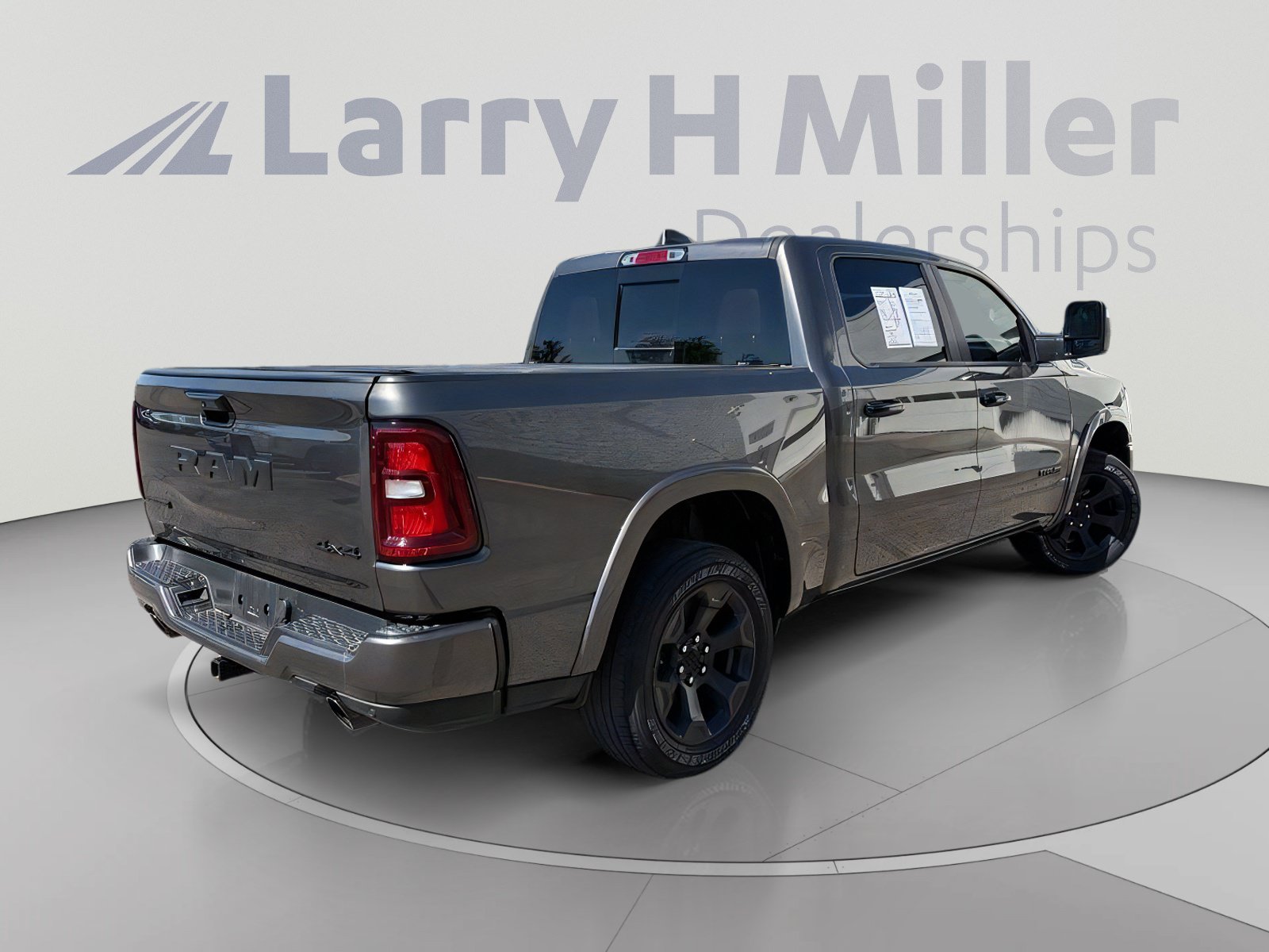 Used 2025 RAM 1500 Big Horn AWD/4WD image 6