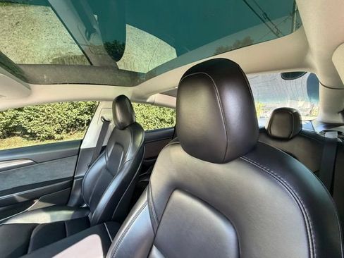 Used 2022 Tesla Model 3 Long Range AWD/4WD image 15